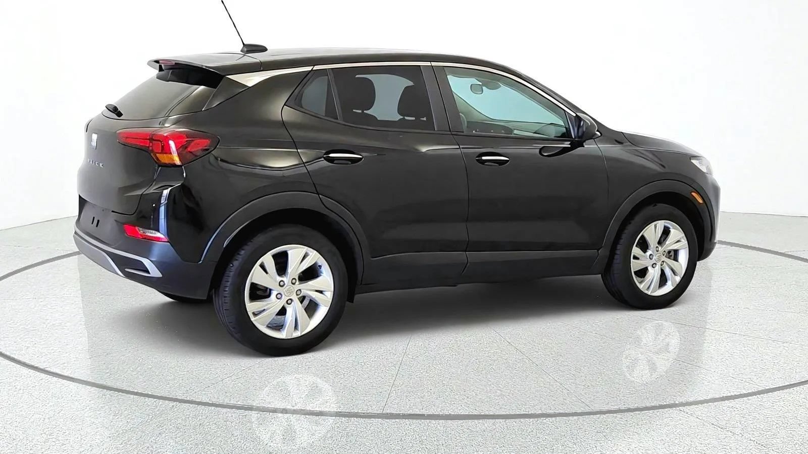 Used 2024 Buick Encore GX Preferred AWD/4WD image 9