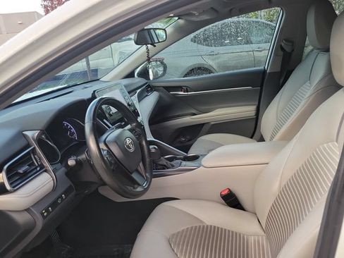 Used 2023 Toyota Camry SE FWD image 14