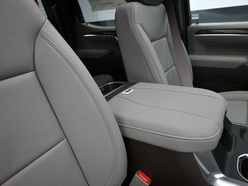 New 2026 Chevrolet Silverado 1500 LTZ w/ LTZ Premium Package image 30