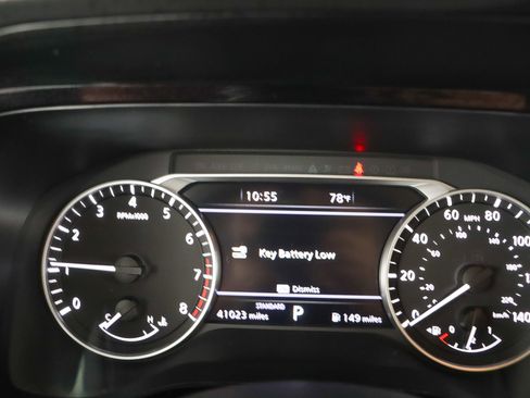 Used 2023 Nissan Pathfinder SL image 15