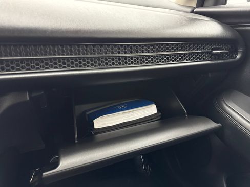Used 2023 Honda HR-V LX image 31