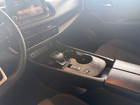 Used 2023 Nissan Rogue SV image 42