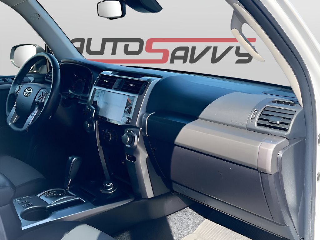 Used 2024 Toyota 4Runner SR5 Premium w/ Moonroof Package AWD/4WD image 30