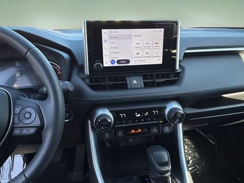 Used 2024 Toyota RAV4 XLE image 10