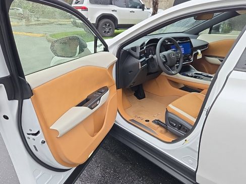 New 2026 Lexus RZ 350e image 10