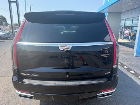 Used 2023 Cadillac Escalade Premium Luxury w/ Performance Package AWD/4WD image 5