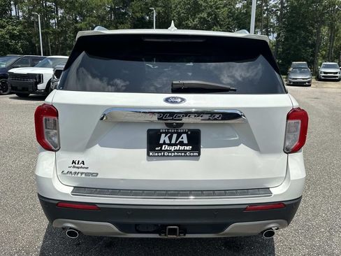 Used 2022 Ford Explorer Limited w/ Equipment Group 301A RWD image 3