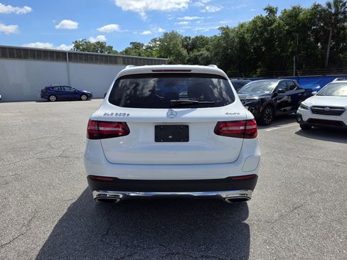 Used 2019 Mercedes-Benz GLC 350e 4MATIC w/ Premium Package image 4