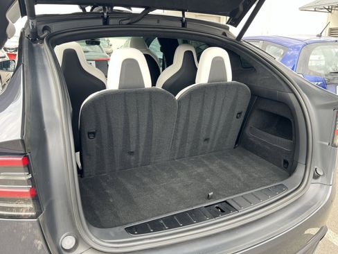 Used 2023 Tesla Model X Plaid image 23