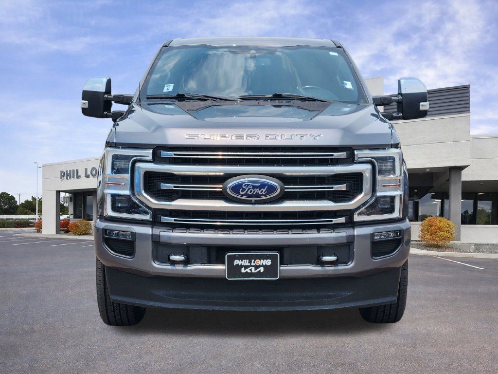 Used 2021 Ford F250 Platinum w/ FX4 Off-Road Package AWD/4WD image 2