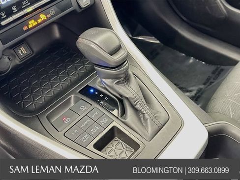 Used 2024 Toyota RAV4 XLE AWD/4WD image 16