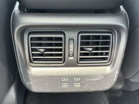 Used 2023 Toyota Crown Platinum image 30