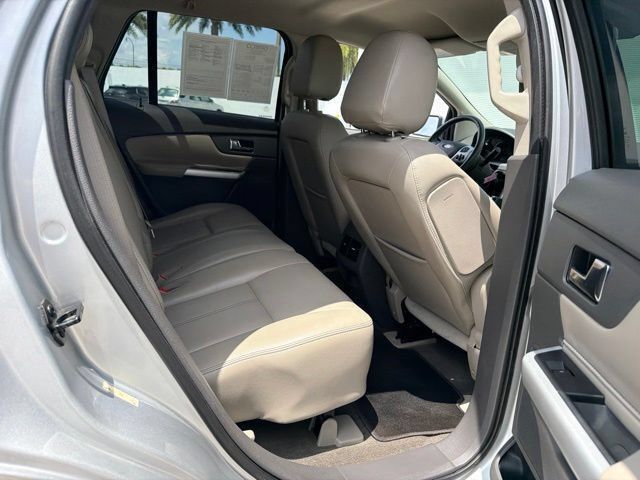 Used 2013 Ford Edge SEL FWD image 13