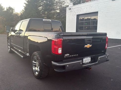 Used 2018 Chevrolet Silverado 1500 LTZ w/ LTZ Plus Package image 7