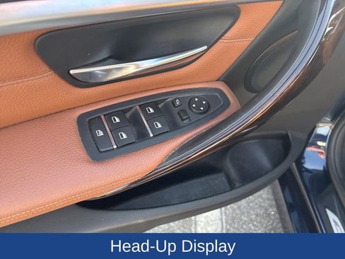 Used 2017 BMW 330i xDrive Wagon image 9