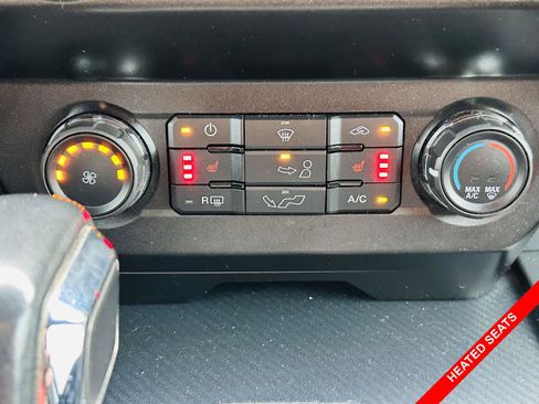 Used 2019 Ford F150 XLT w/ Equipment Group 302A Luxury AWD/4WD image 6