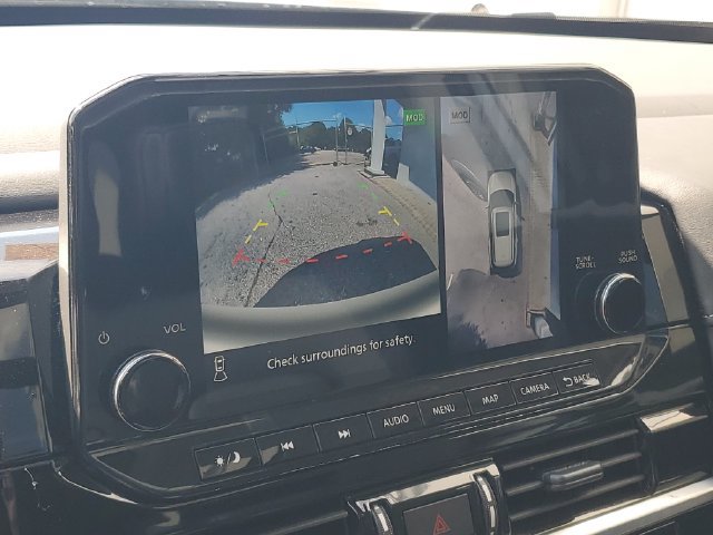 Used 2024 Nissan Pathfinder SL w/ SL Premium Package AWD/4WD image 16
