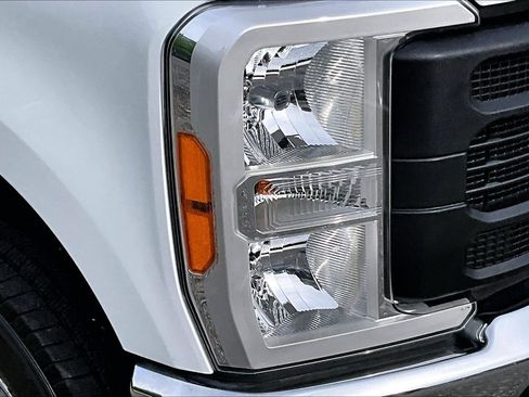 Used 2023 Ford F350 XL w/ 360-Degree Camera Package AWD/4WD image 28