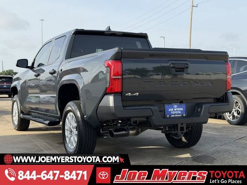 Used 2026 Toyota Tacoma SR image 7