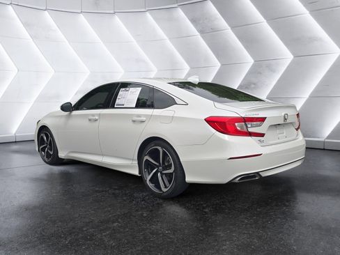 Used 2019 Honda Accord Sport image 3