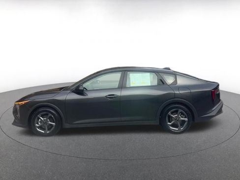 Used 2025 Kia K4 LXS image 9