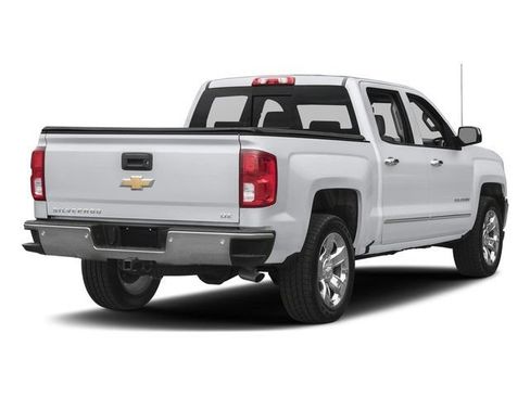 Used 2018 Chevrolet Silverado 1500 LTZ RWD image 3