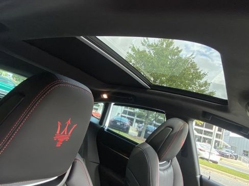 New 2024 Maserati Levante GT Ultima image 40