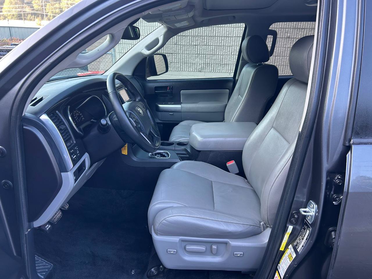 Used 2018 Toyota Sequoia SR5 w/ Premium Package AWD/4WD image 12