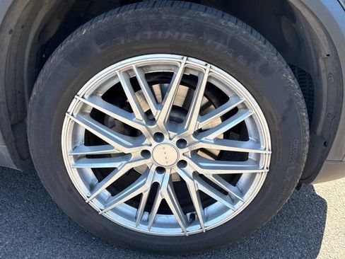 Used 2020 BMW X5 xDrive40i w/ Convenience Package AWD/4WD image 12