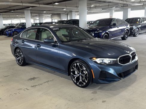 Used 2025 BMW 330i Sedan w/ Convenience Package image 2