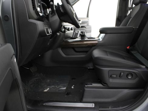 New 2026 Chevrolet Silverado 1500 LT Trail Boss w/ LT Trail Boss Premium Package AWD/4WD image 18