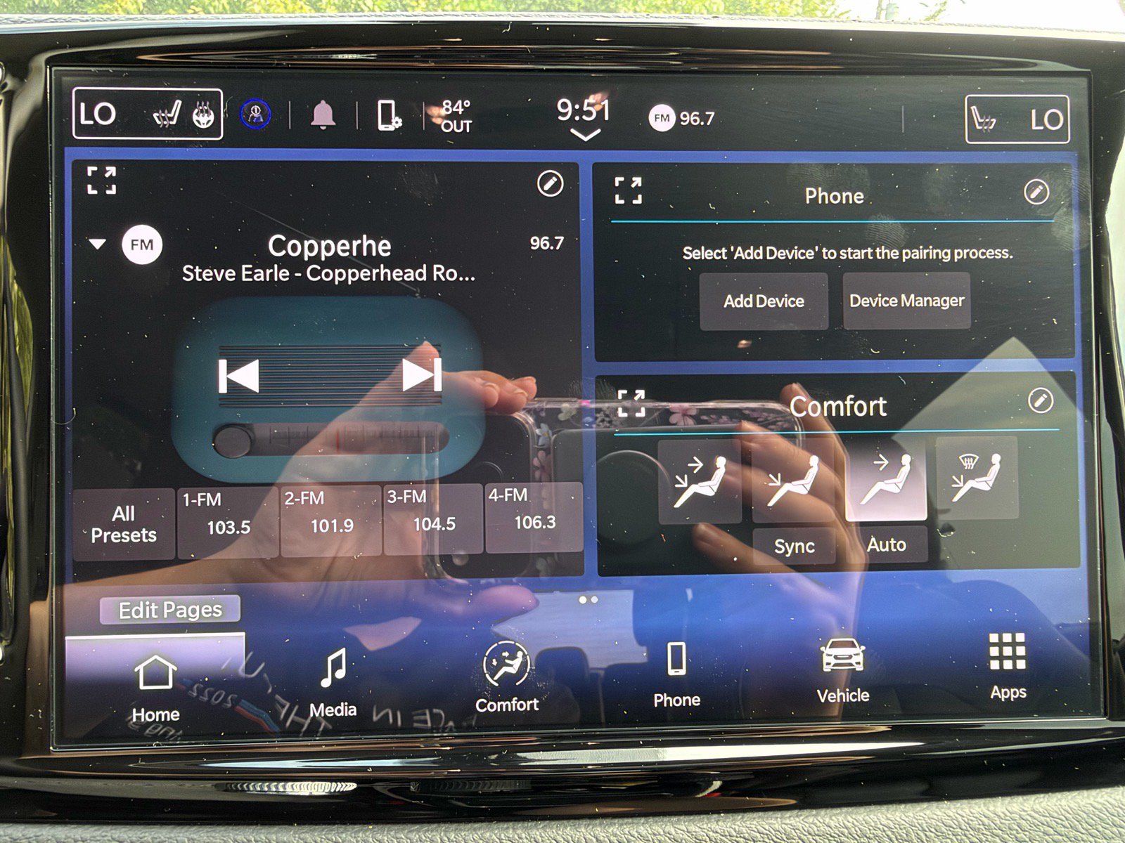 Used 2024 Chrysler Pacifica Touring-L FWD image 40