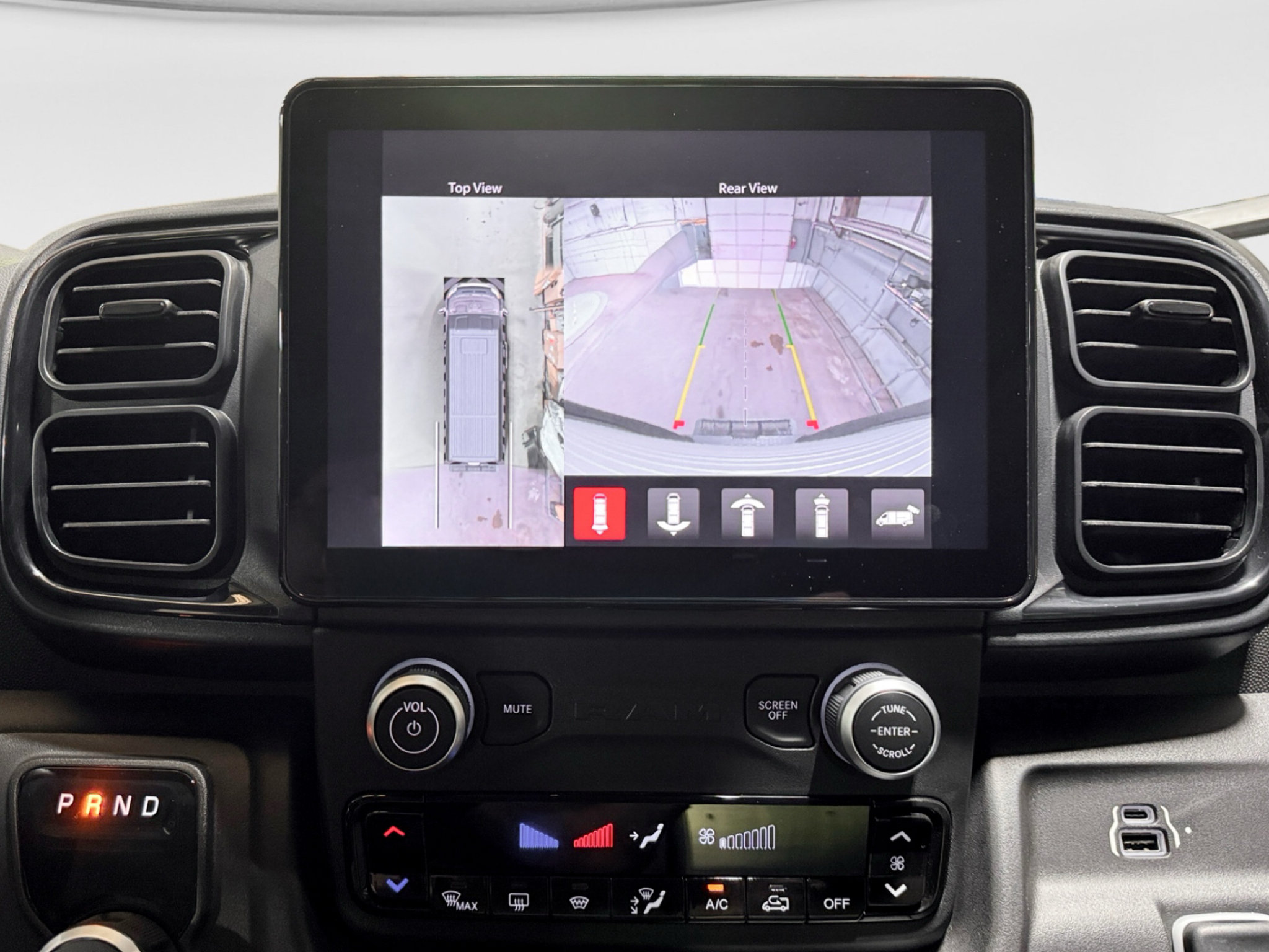 Used 2024 RAM ProMaster 3500 w/ Delivery Van Package FWD image 14