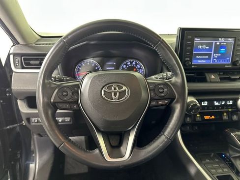Used 2020 Toyota RAV4 XLE w/ Convenience Package image 14