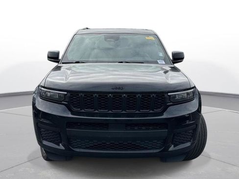 Used 2021 Jeep Grand Cherokee L Laredo image 2