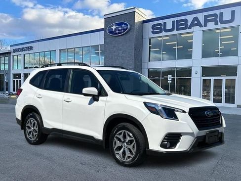 Certified 2023 Subaru Forester Premium AWD/4WD image 1