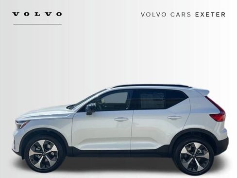 New 2026 Volvo XC40 B5 Plus w/ Protection Package Premier AWD/4WD image 4