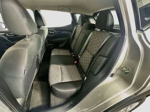 Used 2021 Nissan Rogue Sport SV FWD image 27