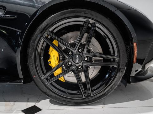 New 2026 Aston Martin V8 Vantage Coupe image 43