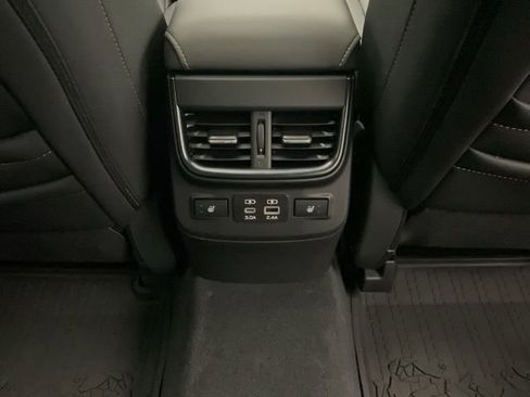 Used 2025 Subaru Outback Wilderness AWD/4WD image 27