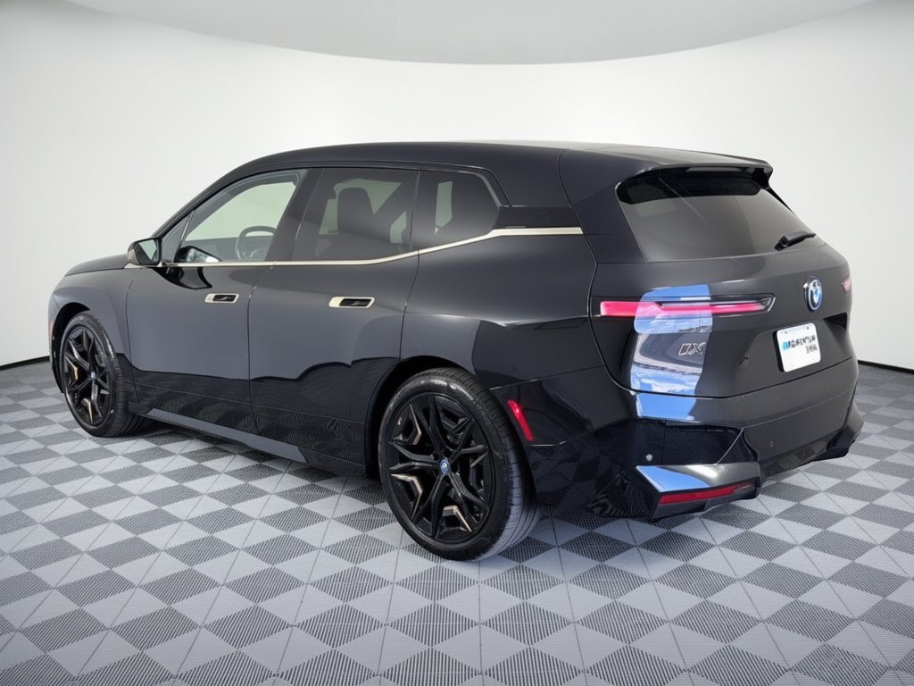 Used 2024 BMW iX M60 AWD/4WD image 3