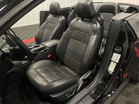 Used 2019 Ford Mustang Premium image 36