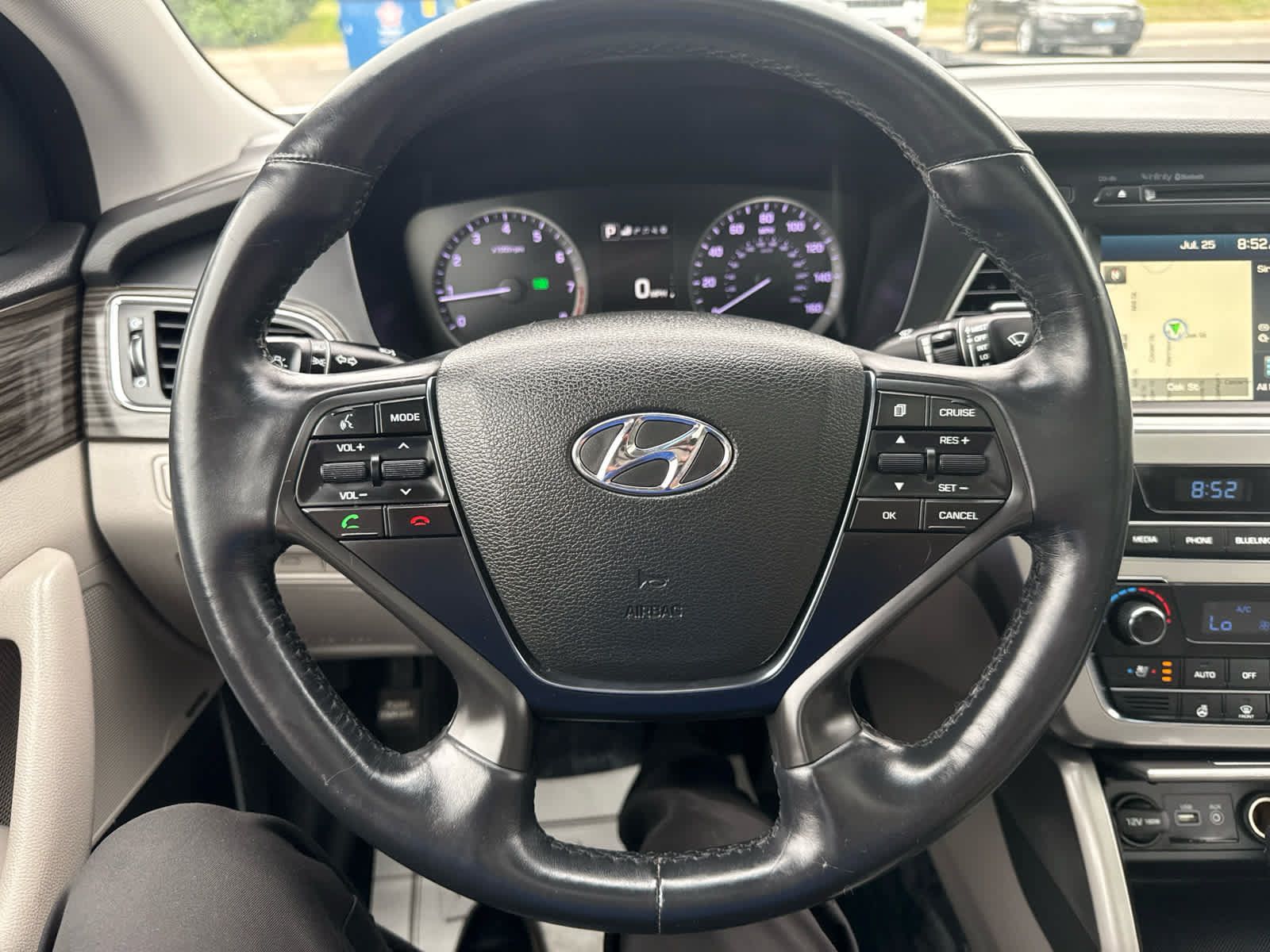 Used 2015 Hyundai Sonata Limited w/ Option Group 05 FWD image 20