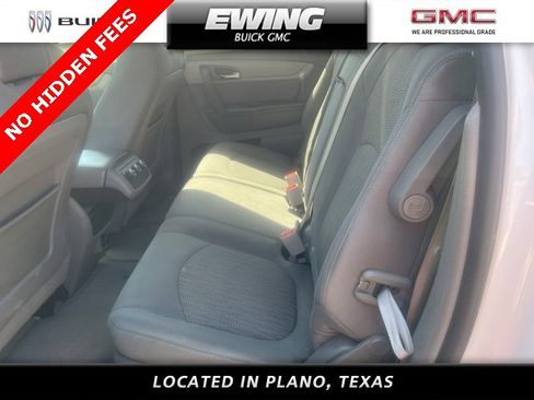 Used 2017 Chevrolet Traverse LT image 8