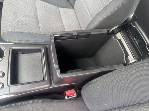 Used 2017 Toyota Camry XLE image 17