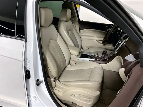 Used 2011 Cadillac SRX Premium image 8