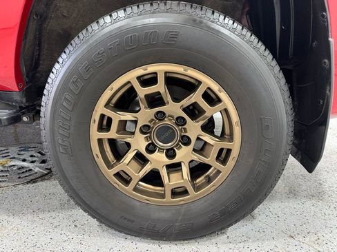 Certified 2023 Toyota 4Runner 40th Anniversary SE image 8