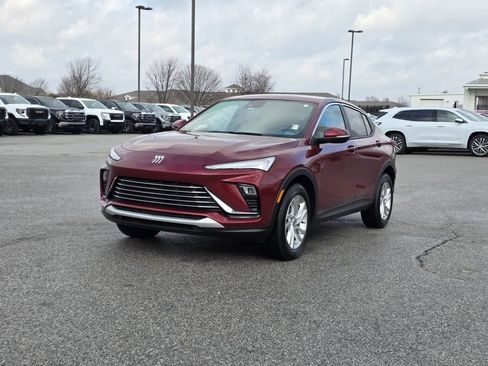 Used 2024 Buick Envista Preferred image 3