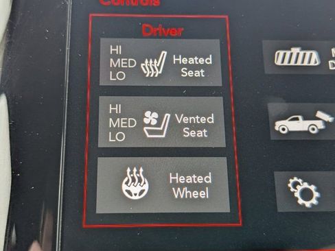 Used 2021 RAM 1500 Laramie w/ Trailer Tow Group AWD/4WD image 19