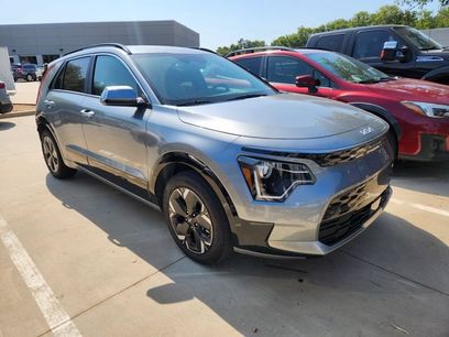 Certified 2024 Kia Niro Wind
